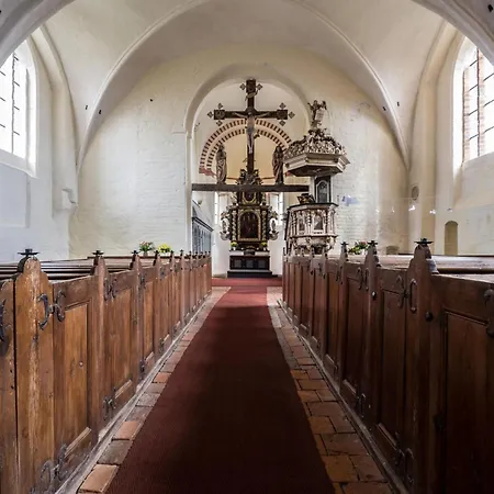 Lejlighed Fuer Vier Personen Im Erdgeschoss By Interhome Schaprode